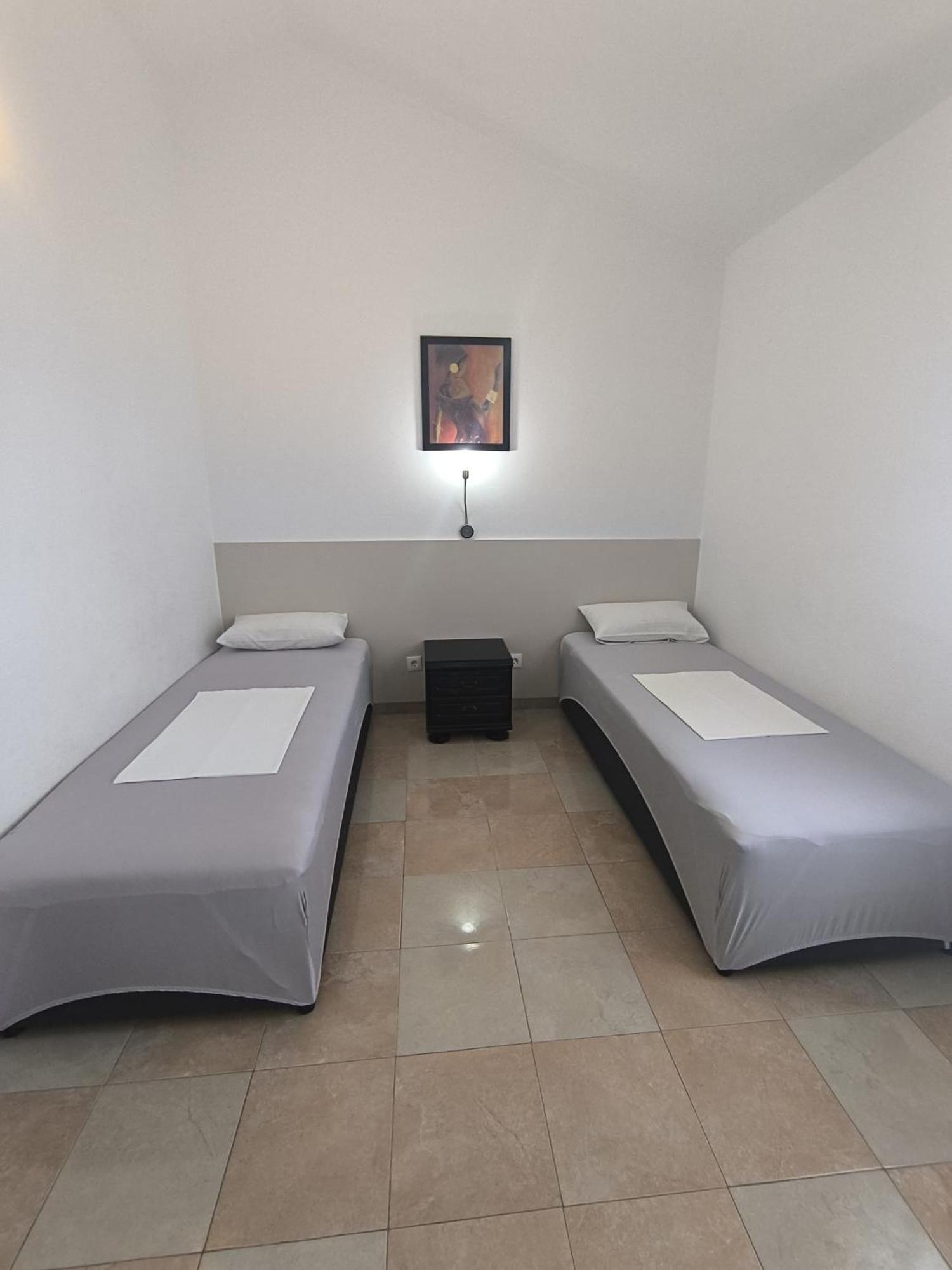 Apartments Otok 2 Trogir Exterior photo
