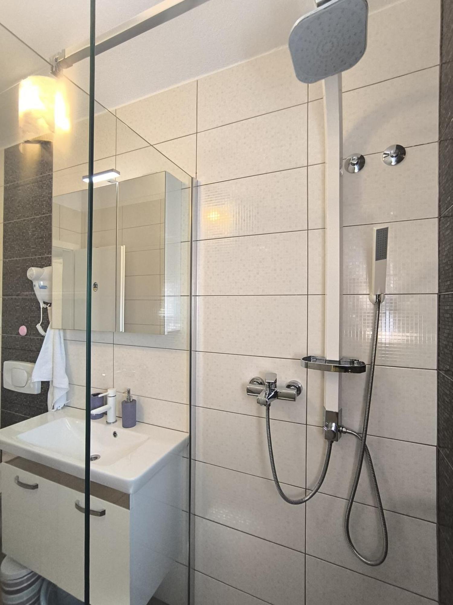 Apartments Otok 2 Trogir Exterior photo
