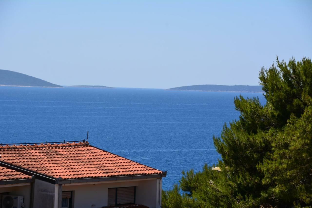 Apartments Otok 2 Trogir Exterior photo