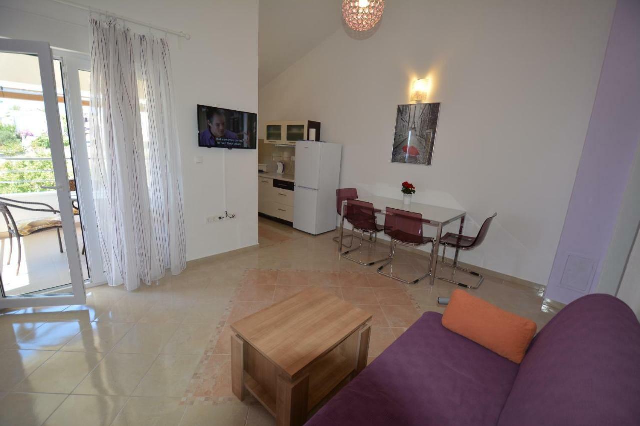 Apartments Otok 2 Trogir Exterior photo