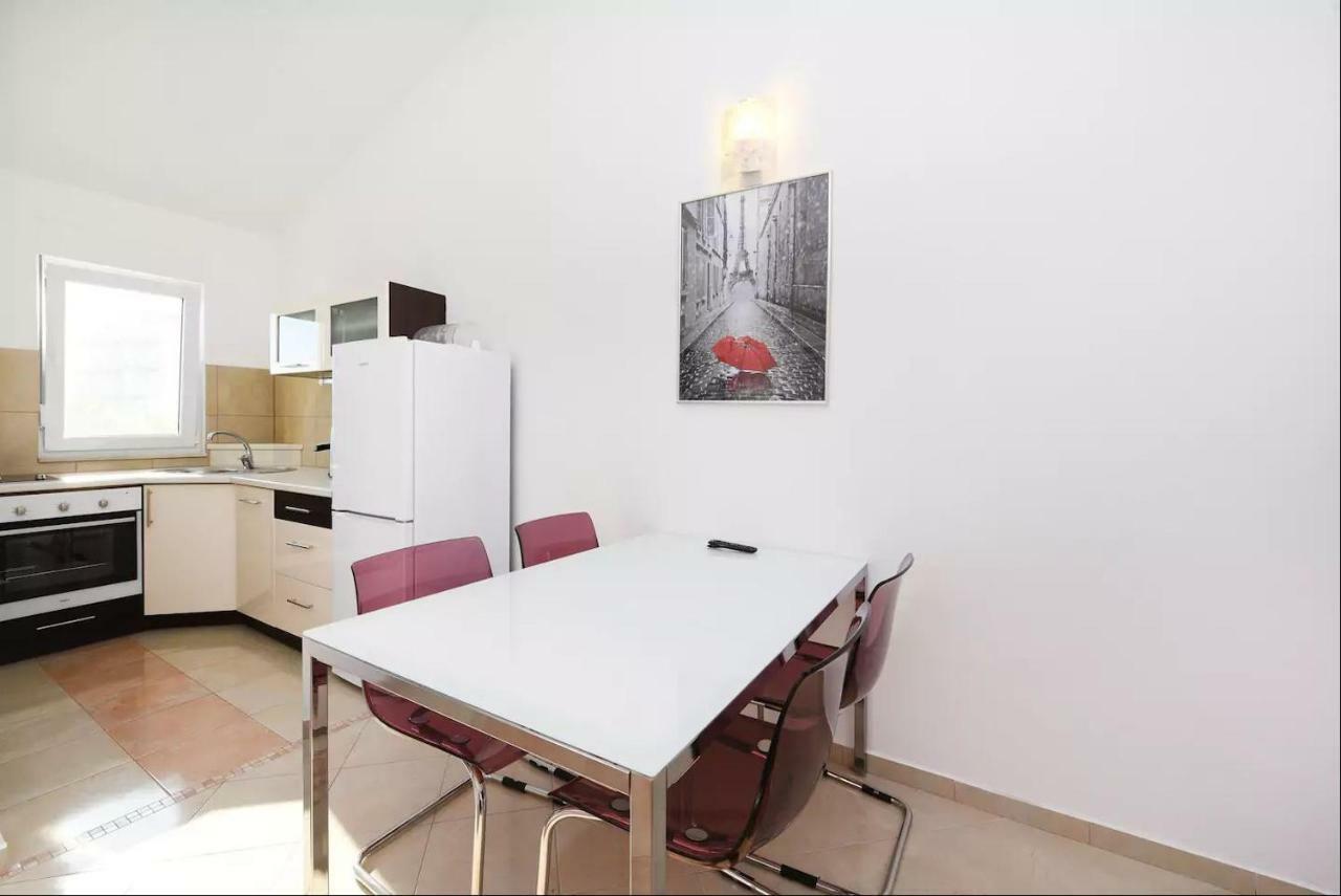 Apartments Otok 2 Trogir Exterior photo