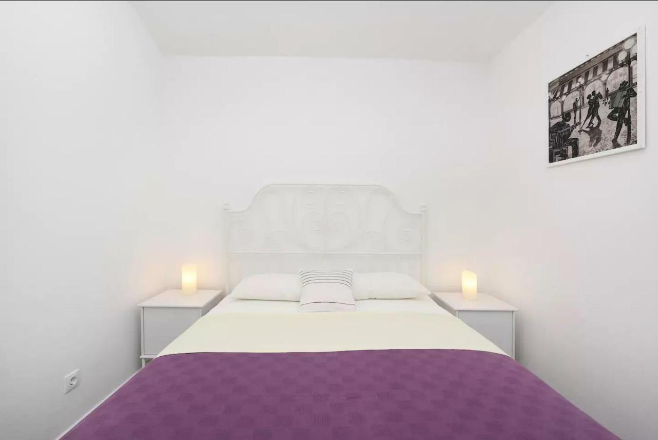 Apartments Otok 2 Trogir Exterior photo